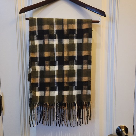 Cashmere Scarf - Picture 3 of 3